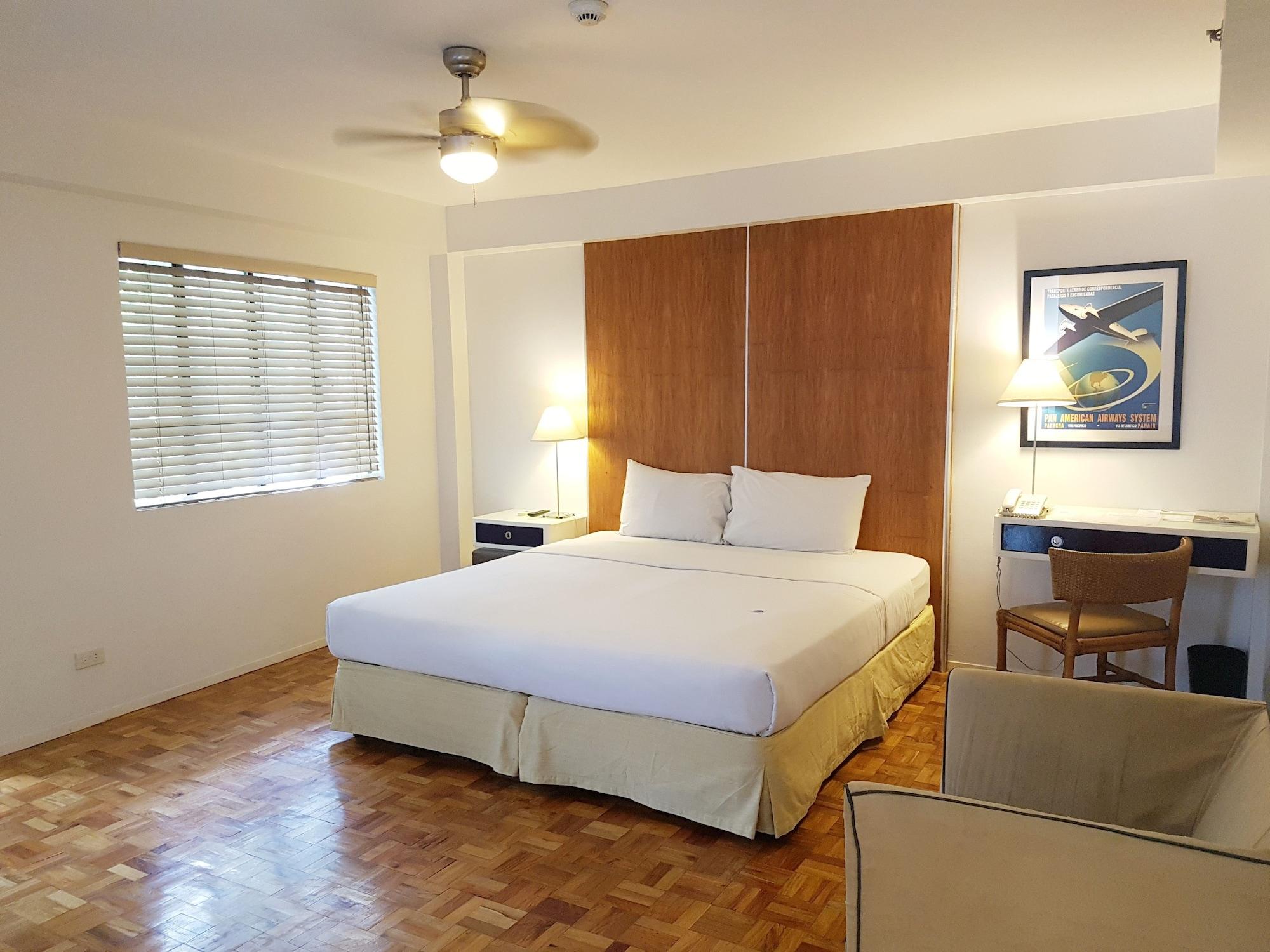 The Clipper House, Poblacion Makati Манила Экстерьер фото