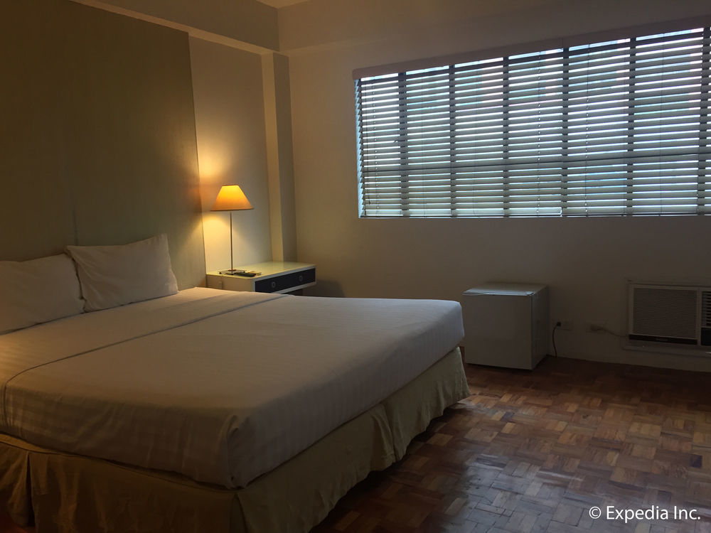 The Clipper House, Poblacion Makati Манила Экстерьер фото