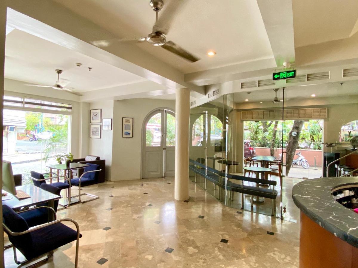 The Clipper House, Poblacion Makati Манила Экстерьер фото